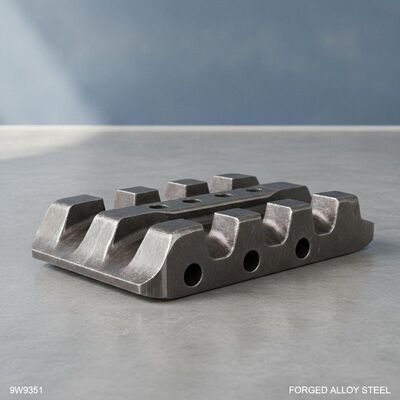 Kualitas 9W9351 Triple Grouser Track Shoe 190mm Pitch Forged 23MnB Boron Steel untuk CAT Excavator Undercarriage pabrik